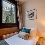 Le Paradis 1, Alpes Agency, Chamonix, Sleeps 4 Apartment Chamonix