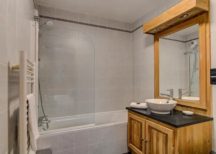 Apartman Apartment Le Paradis 1, Alpes Agency, Central Chamonix, Sleeps 4 *