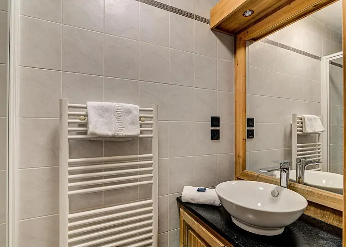 Apartment Le Paradis 1, Alpes Agency, Central Chamonix, Sleeps 4 Apartman